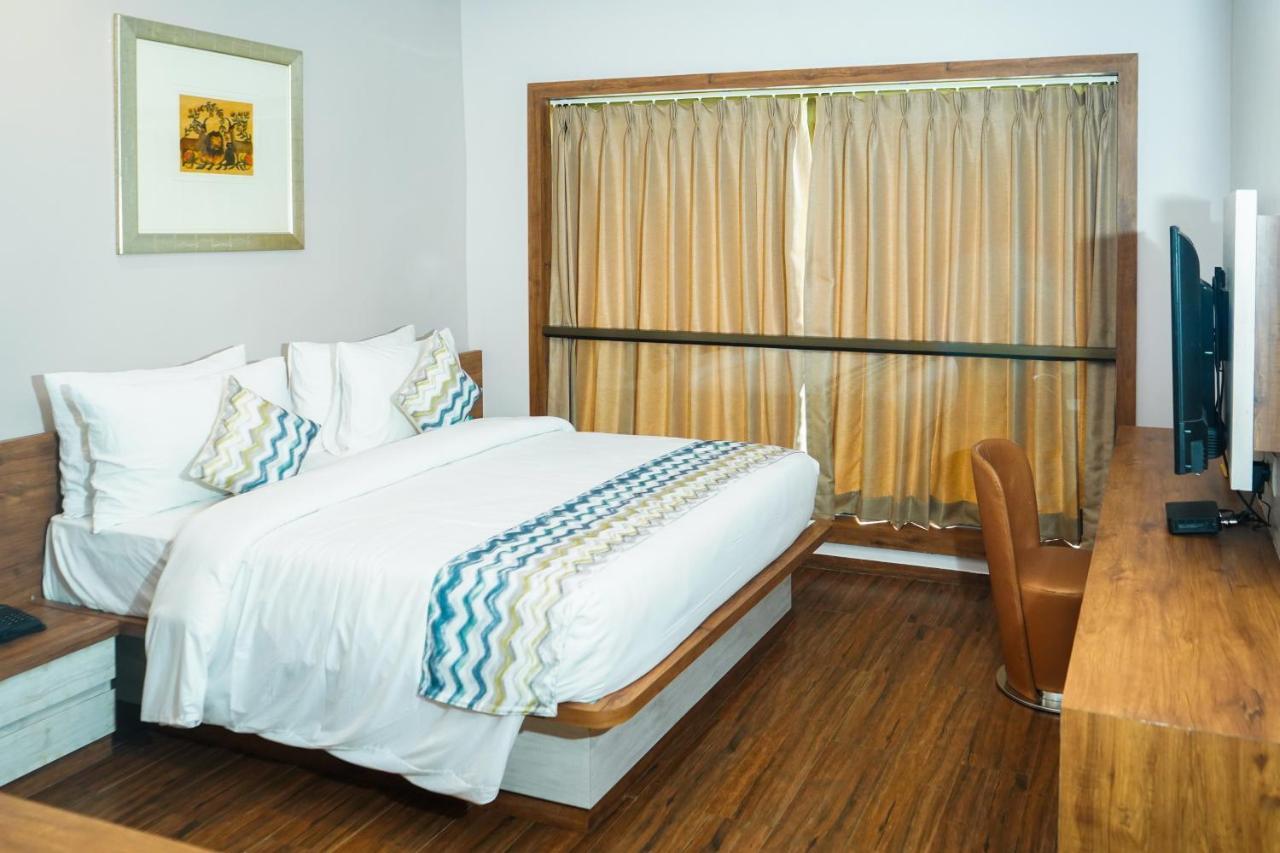 Nest Beacon Resort Daman Ngoại thất bức ảnh